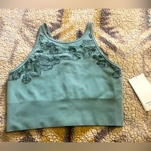 Athleta top